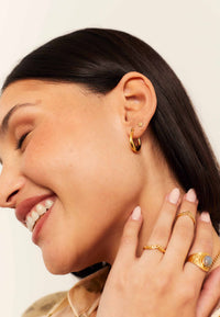 ALISHA GOLD EARRINGS (18MM)